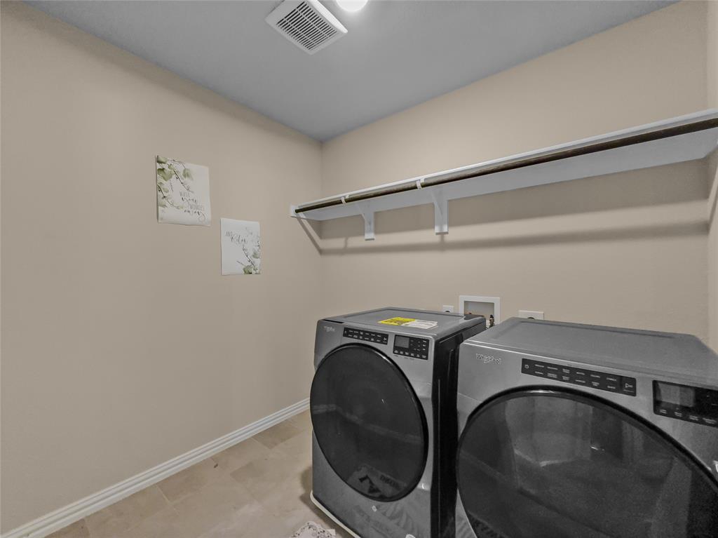 ASHFORD PARK PHASE 1 - Residential Lease