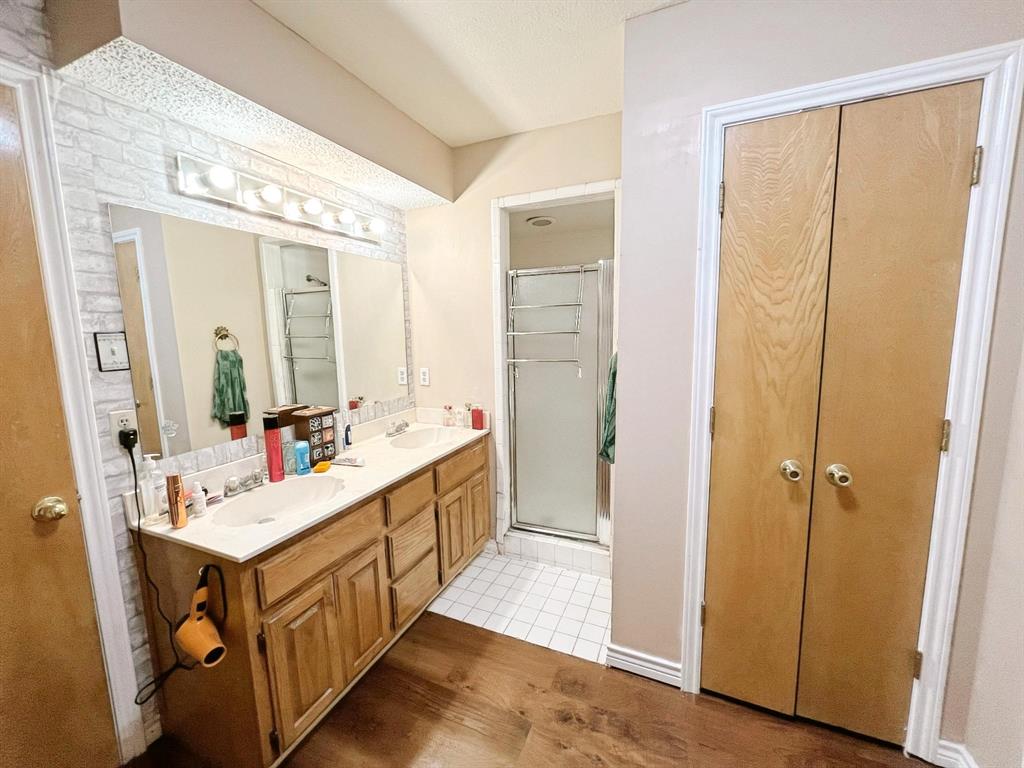 Country Creek Estates - Residential