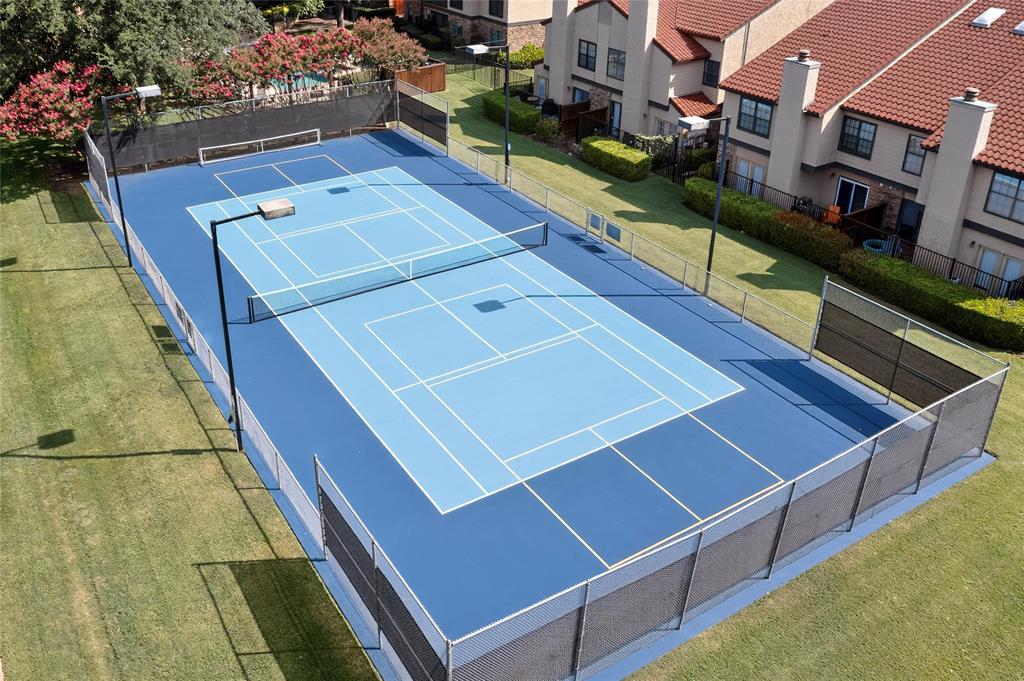 La Mirada Condo - Residential