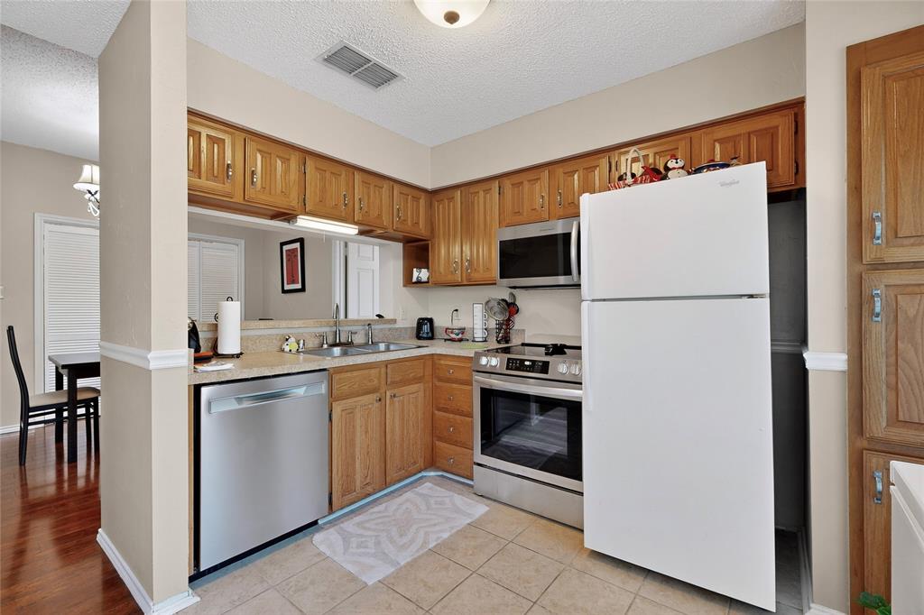 La Mirada Condo - Residential