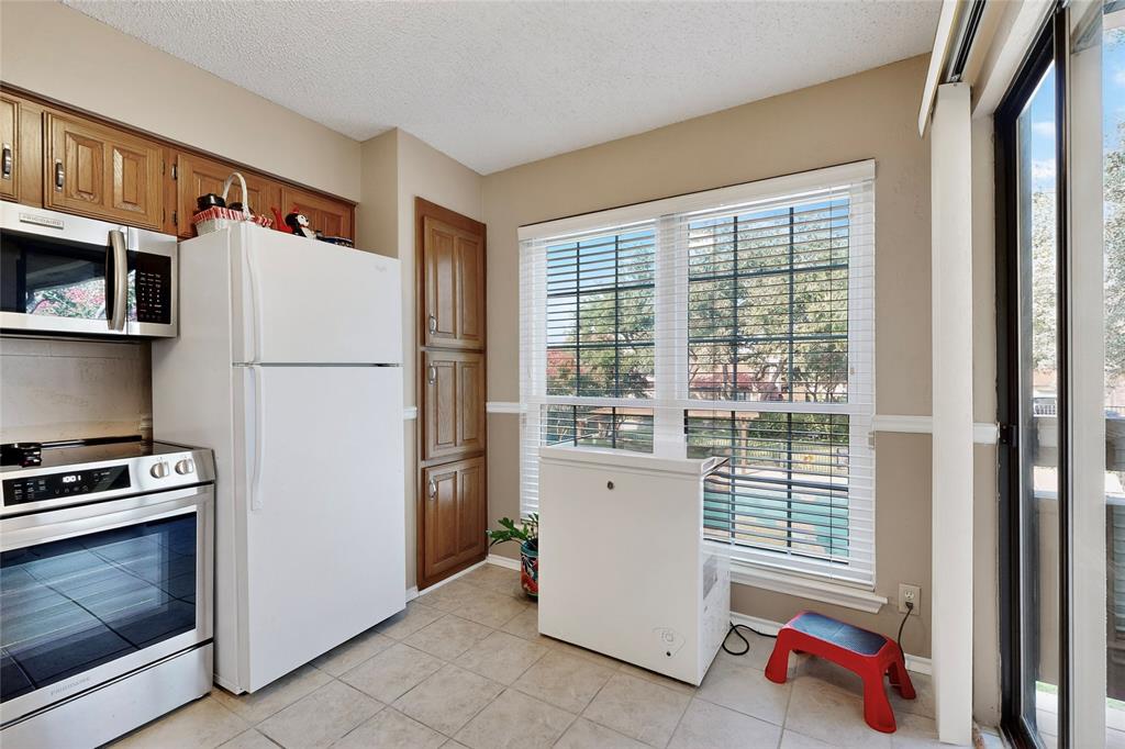 La Mirada Condo - Residential