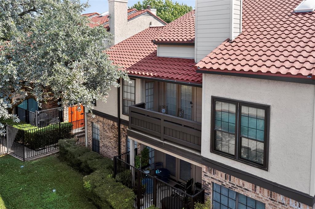 La Mirada Condo - Residential