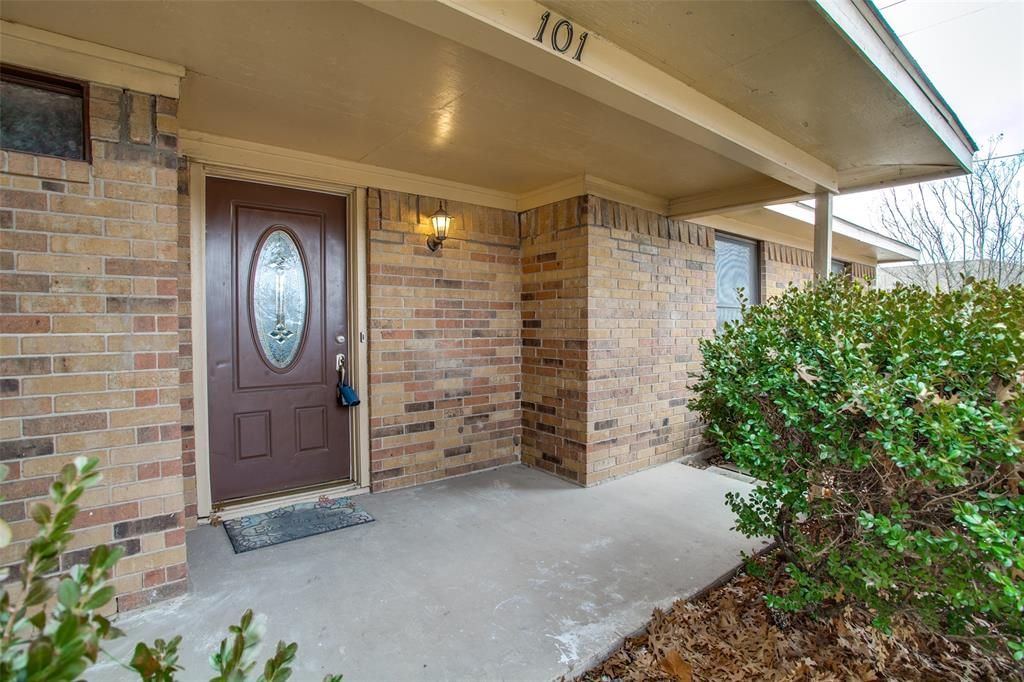 Photo of 101 Teakwood Drive, Princeton, TX 75407 (MLS # 21268417)