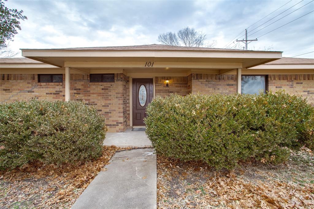 Photo of 101 Teakwood Drive, Princeton, TX 75407 (MLS # 21268417)