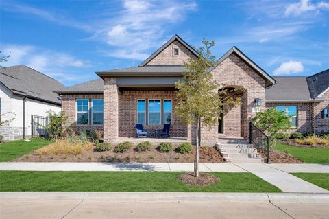 Photo of 2085 Pine Grove Lane, Arlington, TX 76005 (MLS # 21388377)