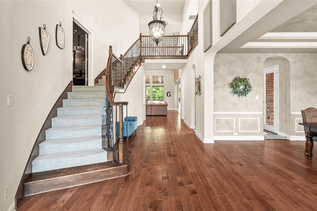1615 Sara Cove