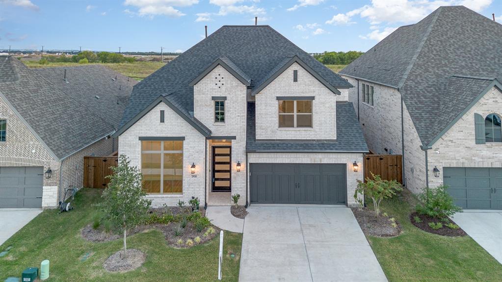 2916 Watterloo Lane