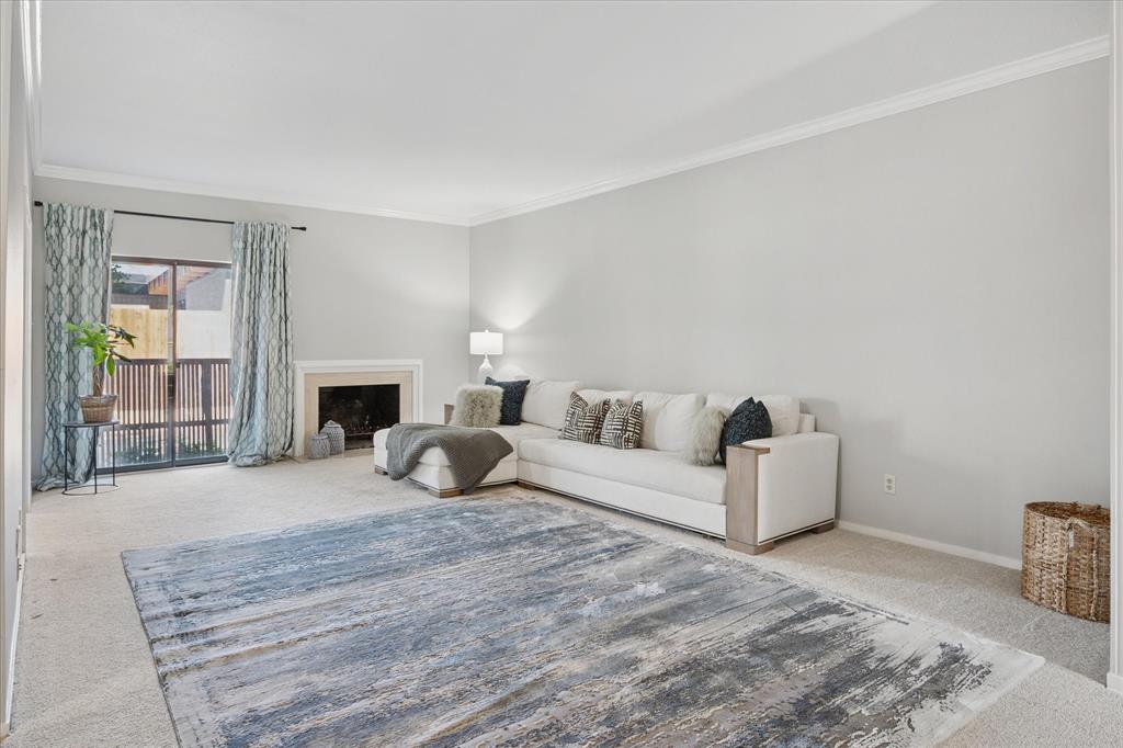 Royal Lane Condos 5800 - Residential