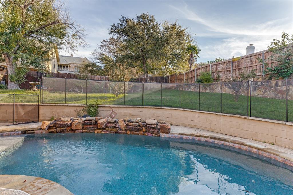 Lake Country Estates Add - Residential