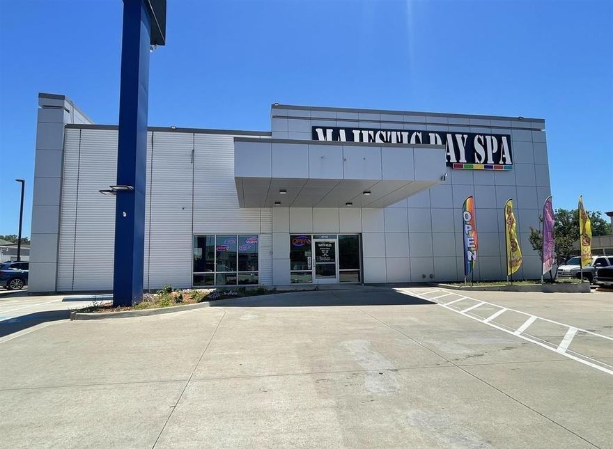 LOCATION.THIS HIGH DEMAND SOUTH MAIN ARTERY HEART OF SOUTH TYLER 7200 SQUARE FOOT BUILDING WAS NEWLY RENOVATED IN 2020 AND ORIGINALLY BUILT IN 2015 SITTING ON .989 ACRES. LOCATION. GREAT MODERN WELL DESIGNED LAYOUT EASILY CONFORMING TO MULTIPLE BUILDOUT USAGE AND ORIGINALLY WAS EMERGENCY ROOM MEDICAL CLINIC AND CURRENTLY AN UPCALE FULL SERVICE NAIL SPA. LOCATION. WITH C-2 ZONING, 45 PARKING SPACES AND BEING DIRECTLY ACROSS THE STREET FROM WALMART SUPER CENTER, ALONG TIME TYLER TEXAS STAPLE DON'S TV AND APPLIANCE CENTER NEXT DOOR AND MANY OTHER LOCAL AND NATIONAL FRANCHISE MAINSTAYS WITHIN A STONE'S THROW AWAY. LOCATION