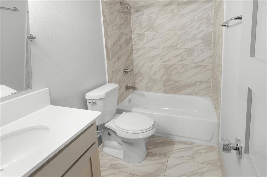 Boxtree Condominiums Association - Residential