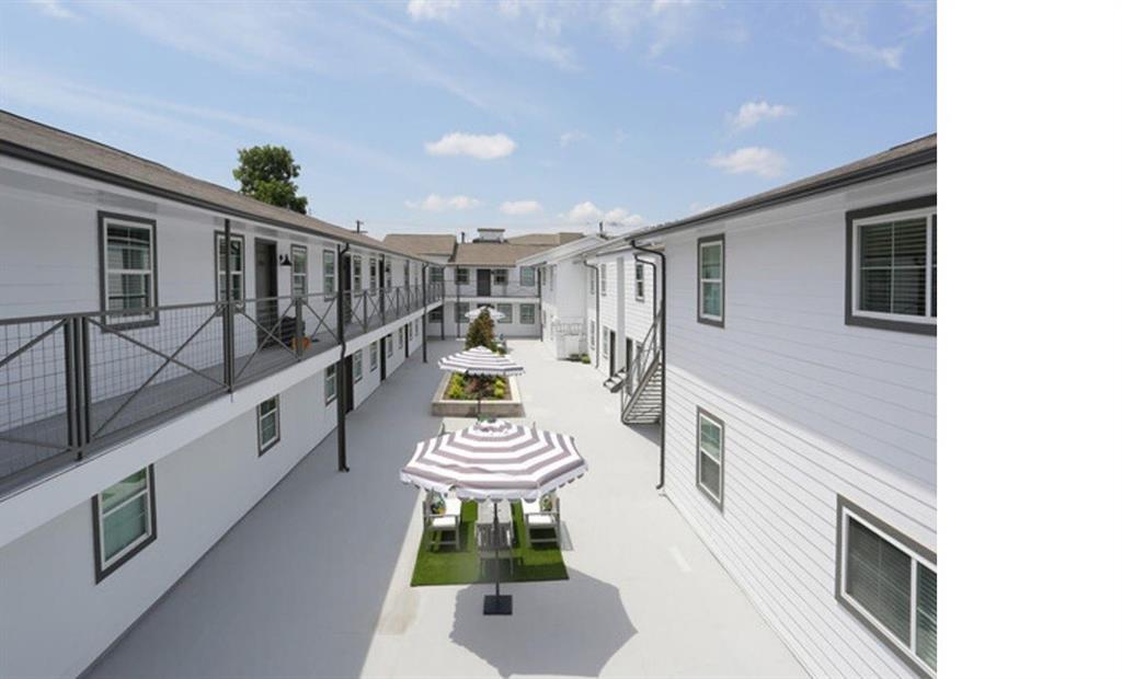 Boxtree Condominiums Association - Residential