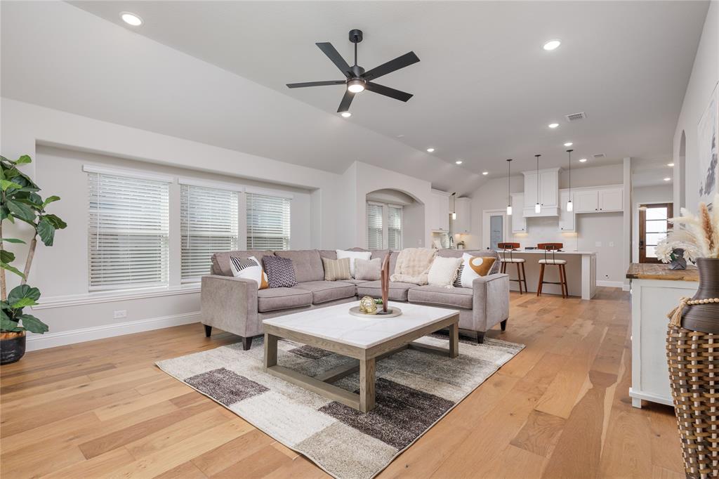 3260 Southampton Drive