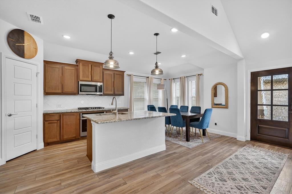 3909 Rain Lily Bend