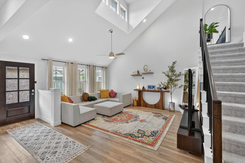 3909 Rain Lily Bend