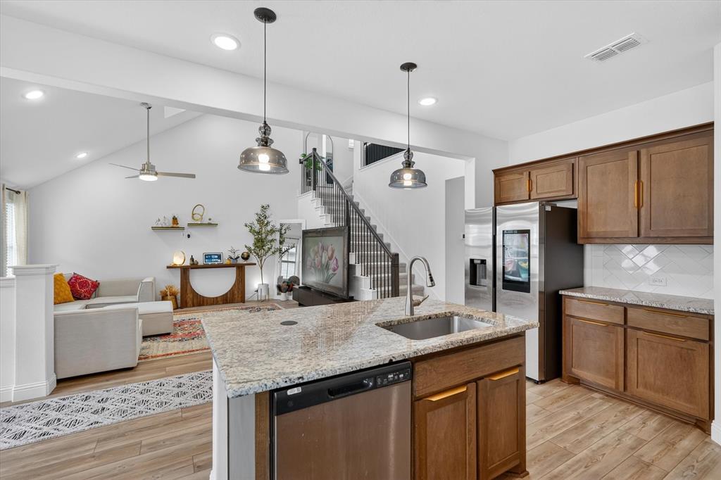 3909 Rain Lily Bend