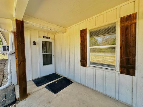 Photo of 161 Elizabeth Street #B, Pottsboro, TX 75076 (MLS # 21199949)