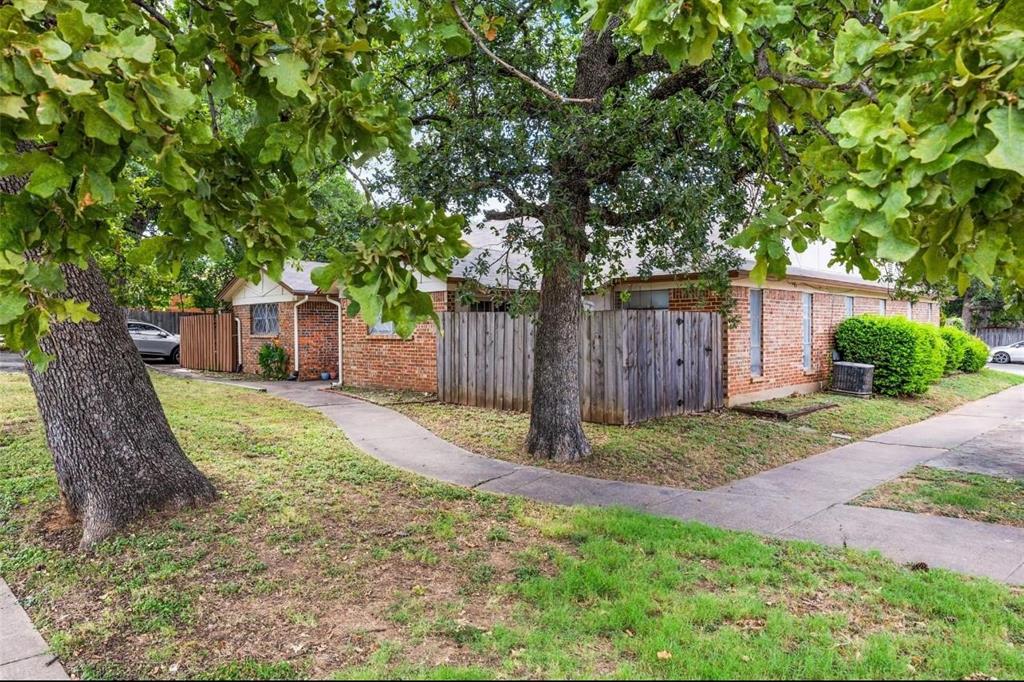 764 E Pecan