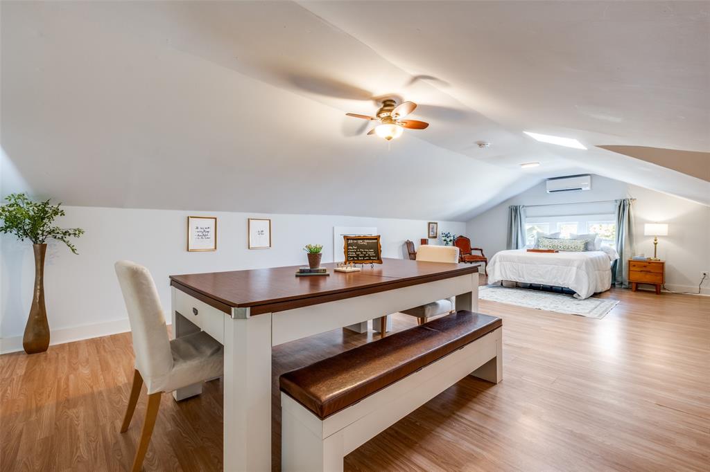 Winnetka Heights - Residential