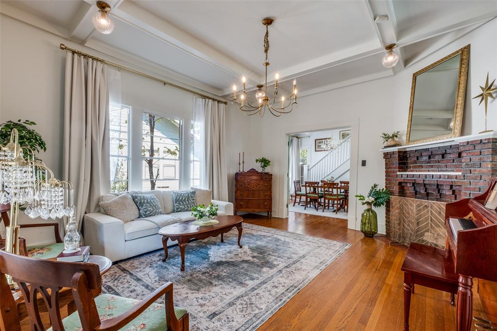 Winnetka Heights - Residential