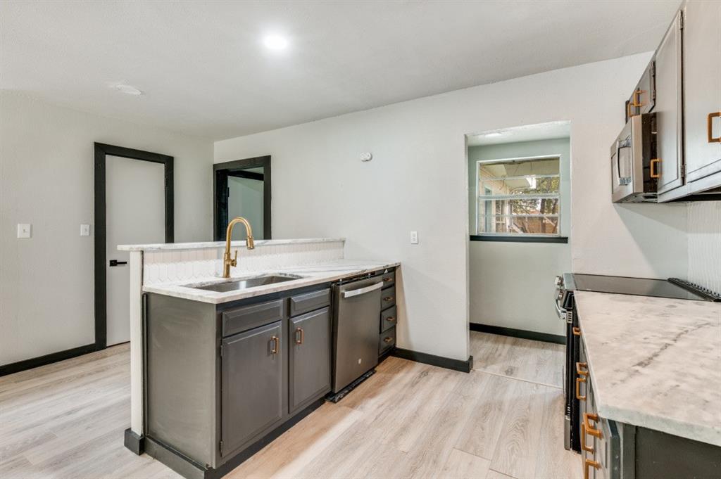 Chamberlain Arlington Heights 2nd - Residential Lease