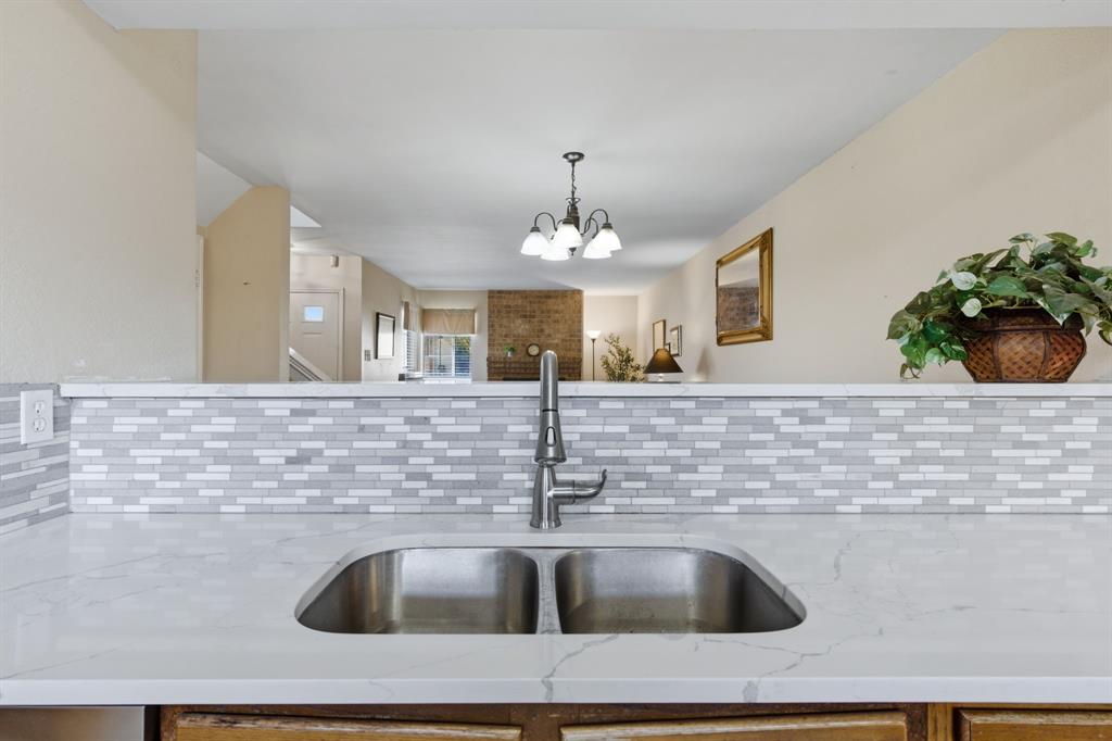 Shadowood Trail Condo - Residential