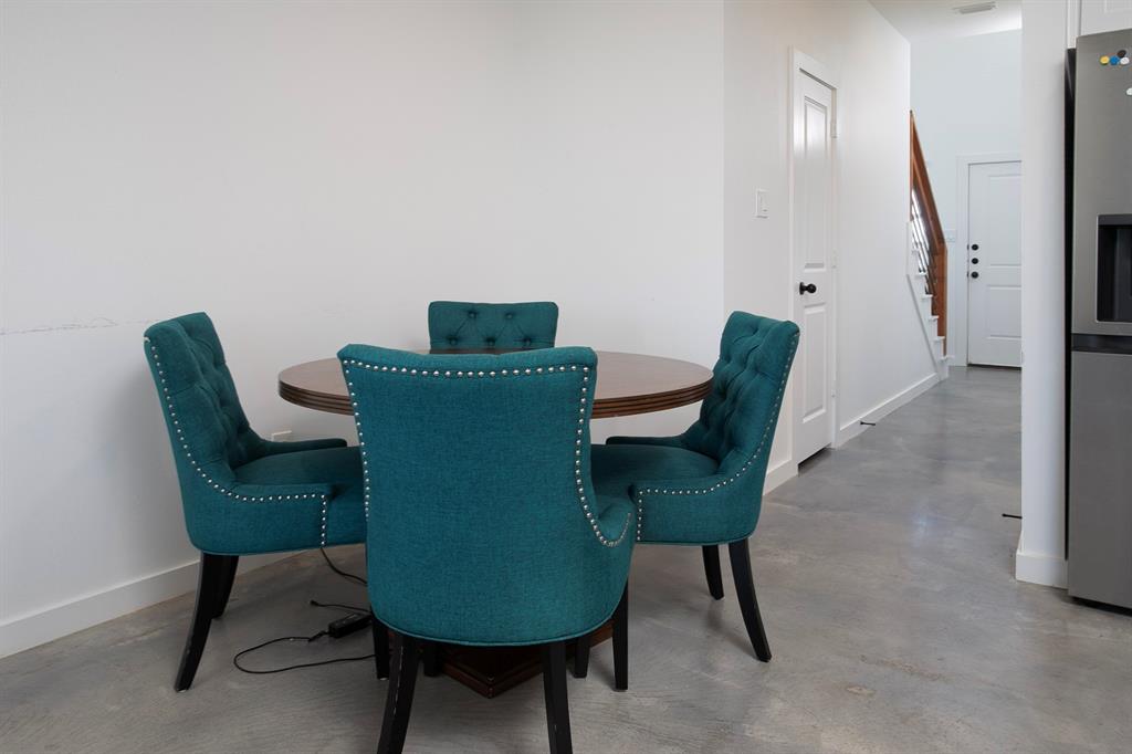 HENRICHSON SUBD - Residential Income