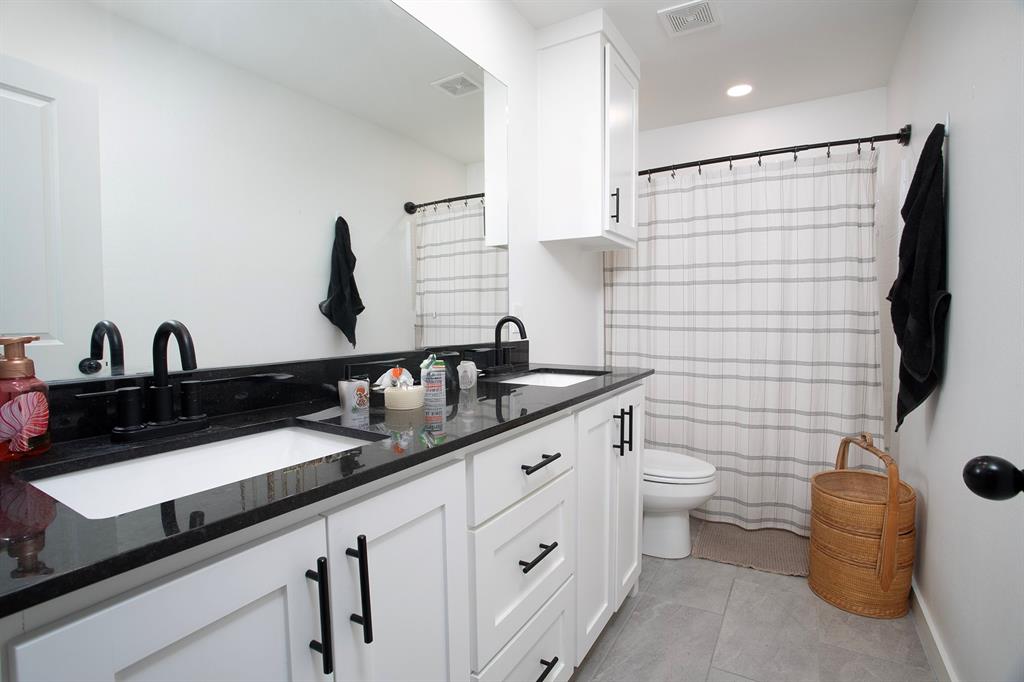 HENRICHSON SUBD - Residential Income