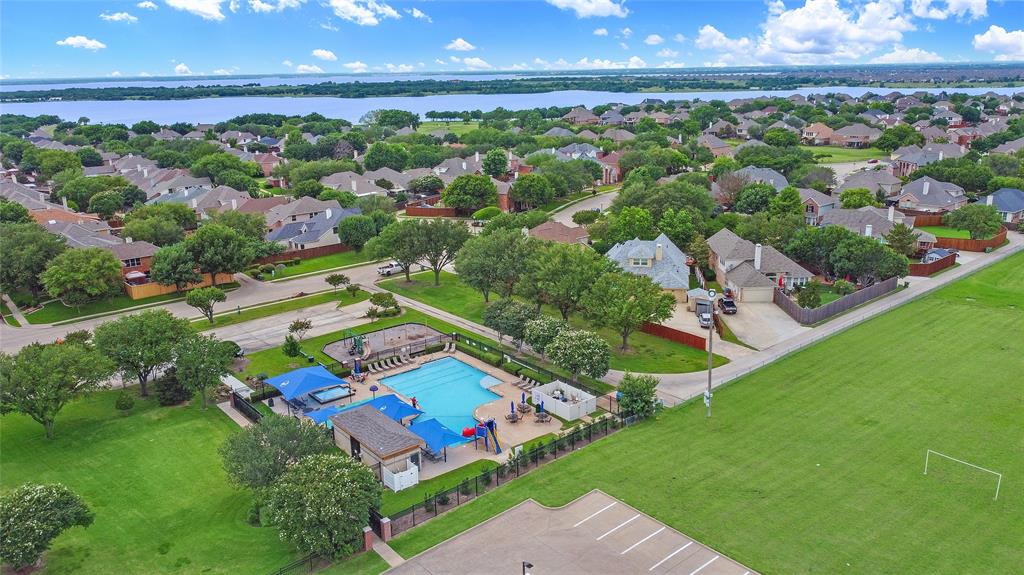 Stewart Peninsula Cottonwood S - Residential