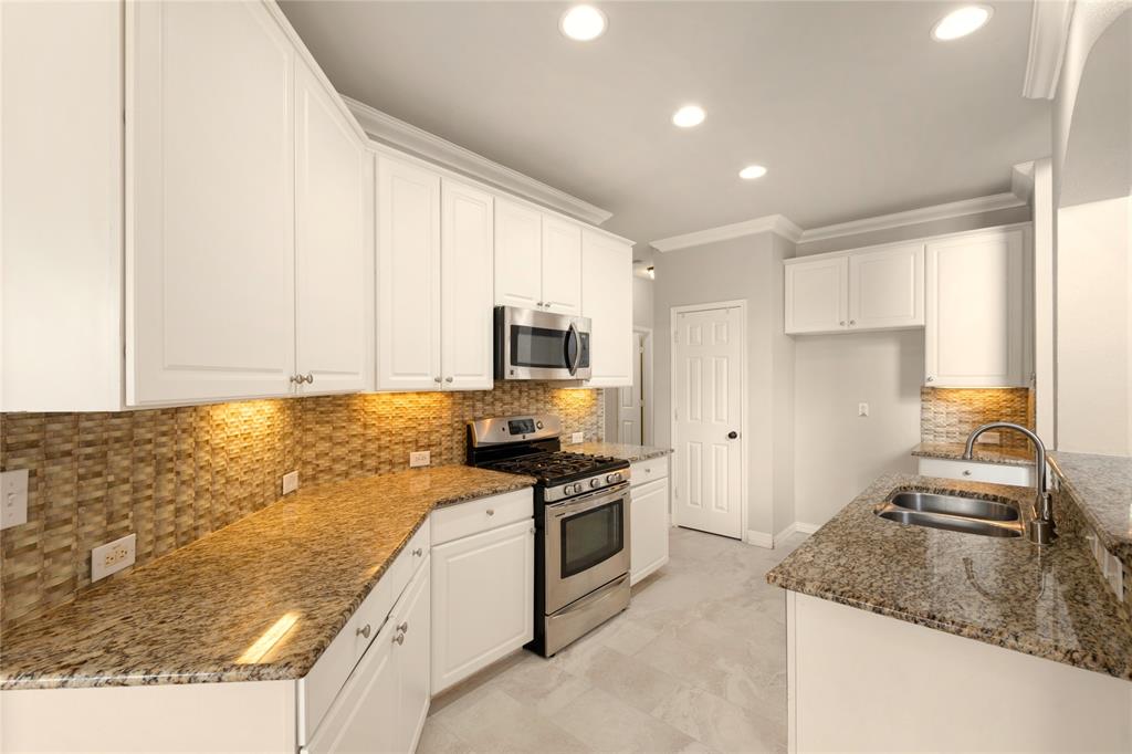 Stewart Peninsula Cottonwood S - Residential