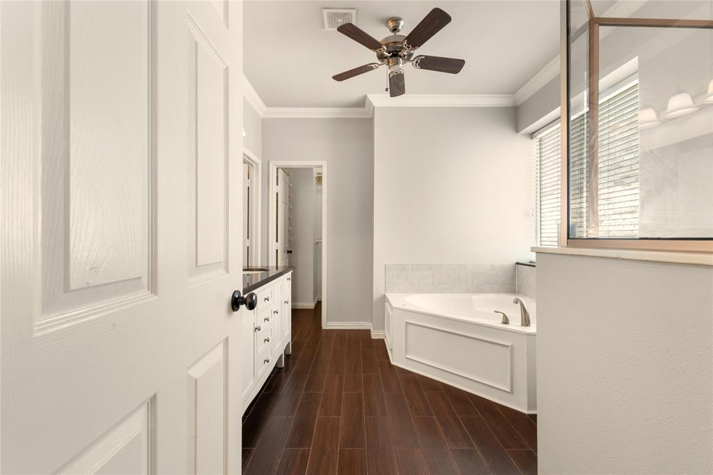 Stewart Peninsula Cottonwood S - Residential