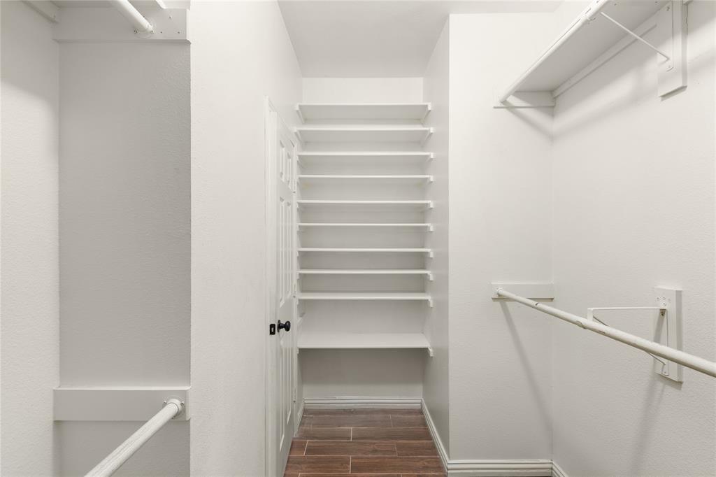 Stewart Peninsula Cottonwood S - Residential