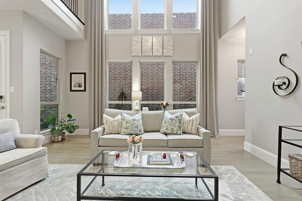 527 Sandy Lane