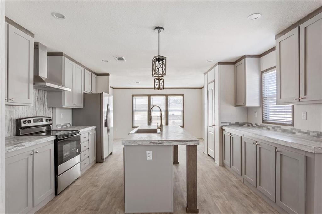 201 N Carpenter Street