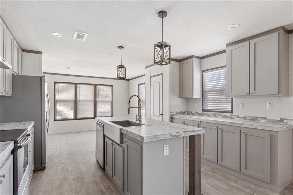 201 N Carpenter Street