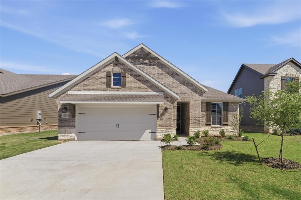Photo of 1233 Sabine River Lane, Springtown, TX 76082 (MLS # 21251897)