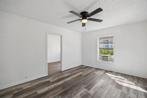Tiny photo for 2928 Aster Street, Dallas, TX 75211 (MLS # 21394222)