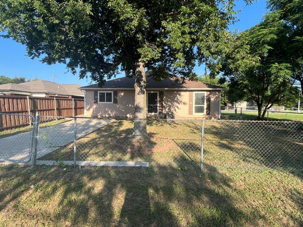 3416 N Jim Miller Road