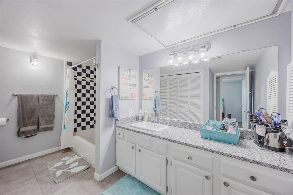 Cambridge Condos Ph 01 03 - Residential