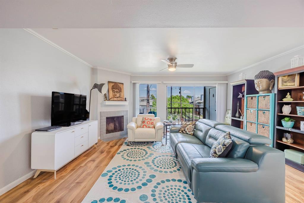 Cambridge Condos Ph 01 03 - Residential