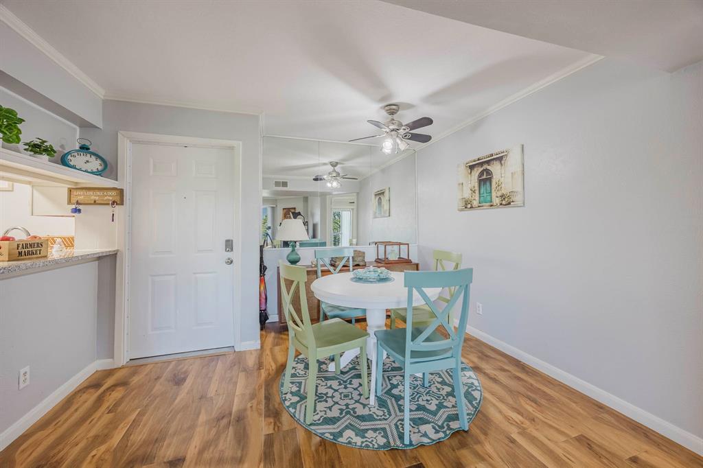 Cambridge Condos Ph 01 03 - Residential