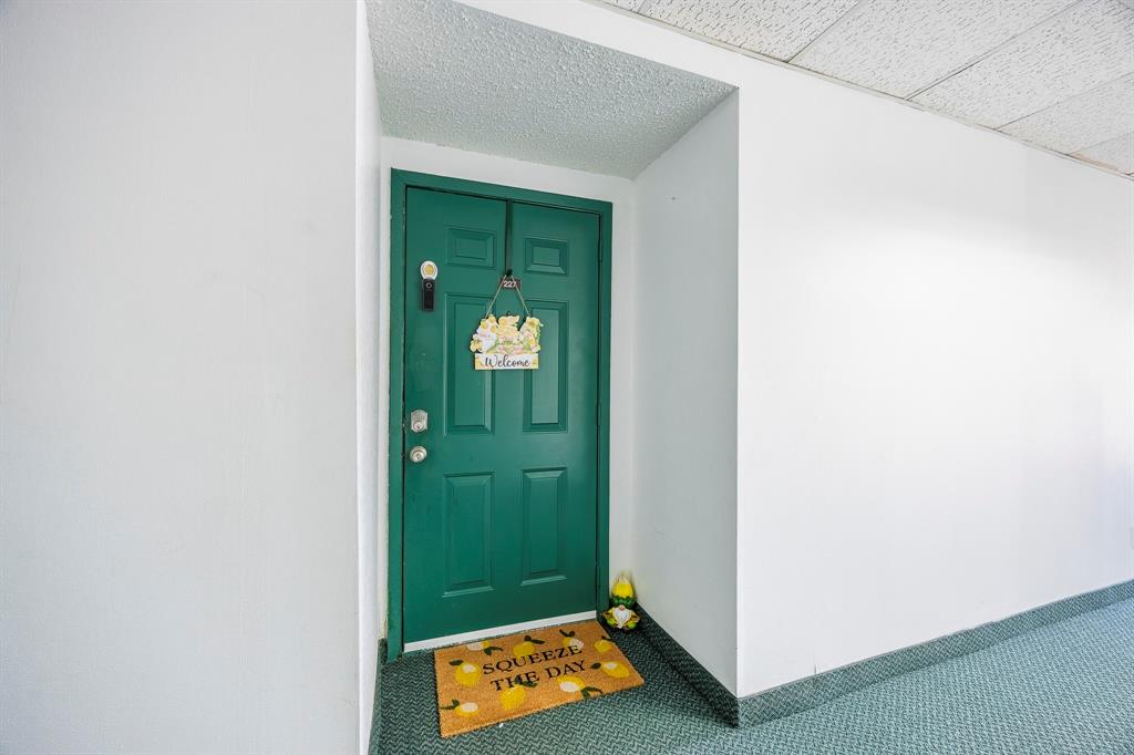 Cambridge Condos Ph 01 03 - Residential