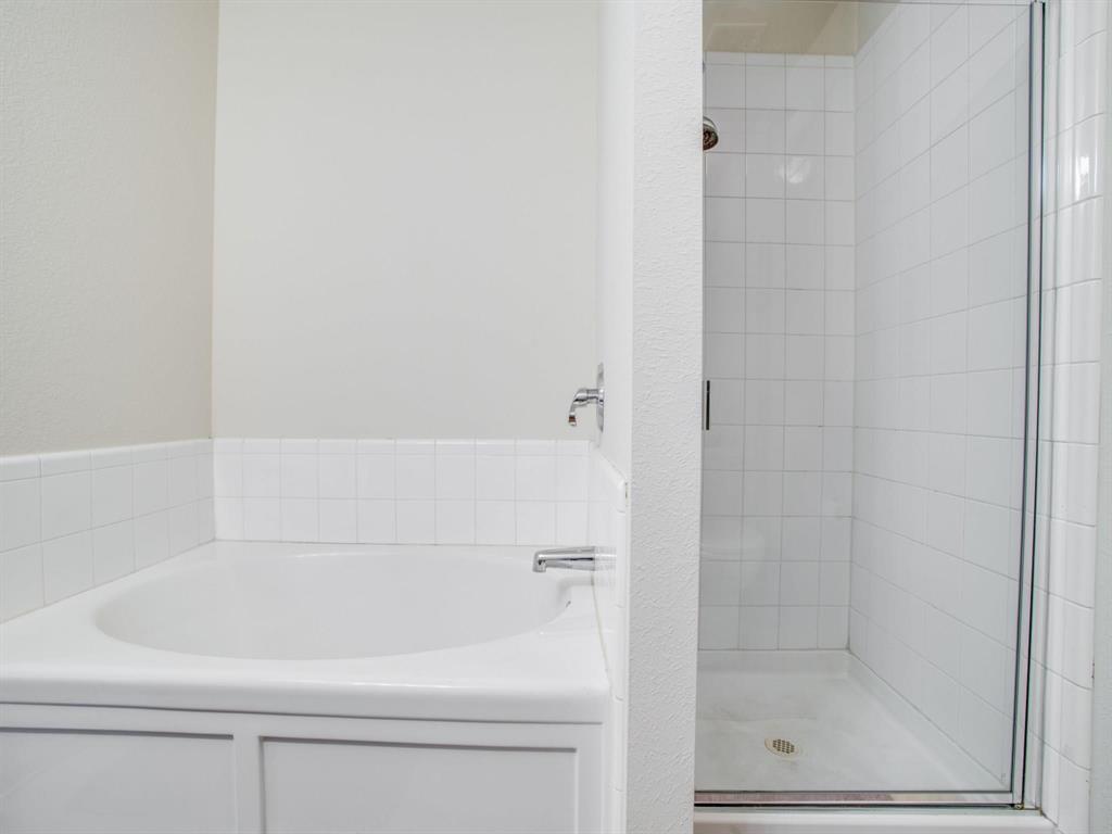 Village Of Runyon Spgs - Residential Lease