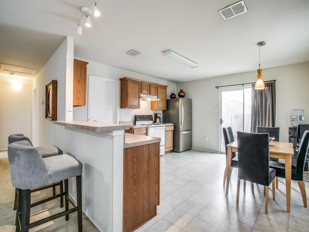 Village Of Runyon Spgs - Residential Lease