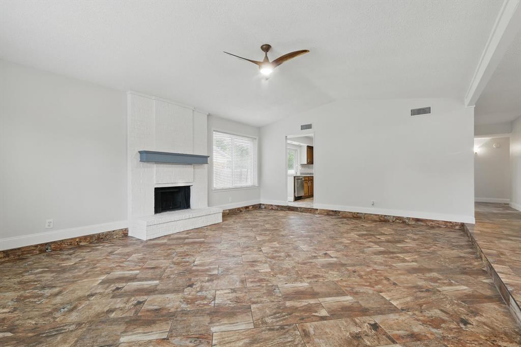 3217 Redwood Street