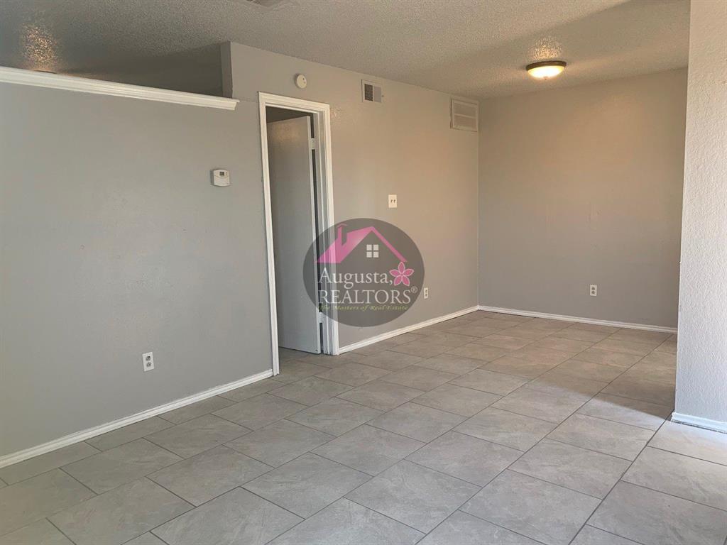 Park Plaza - Residential Lease