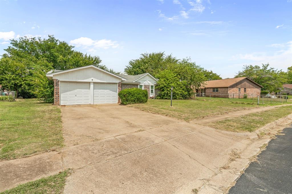 125 Roundtree Drive