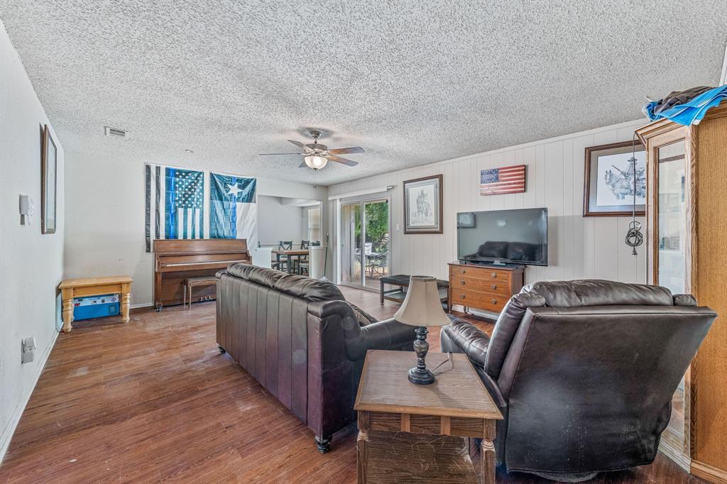 125 Roundtree Drive