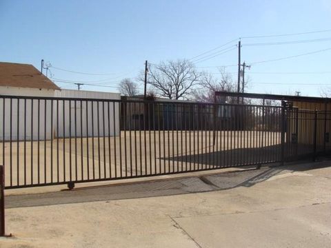 Tiny photo for 710 E Interstate 30 Fwy #B, Garland, TX 75043 (MLS # 20188763)