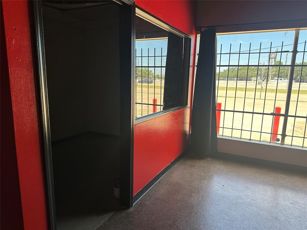 ZION ROAD SOUTH - Commercial Lease